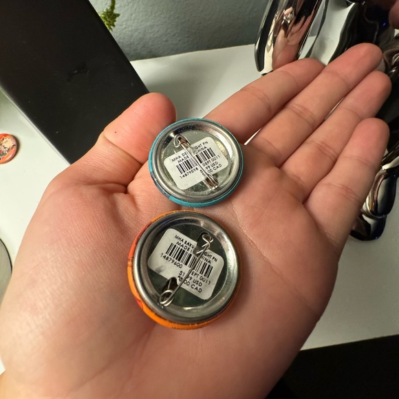 My Hero Academia, Izuku Midoriya and Katsuki Bakugou Anime Pins - Picture 4 of 4